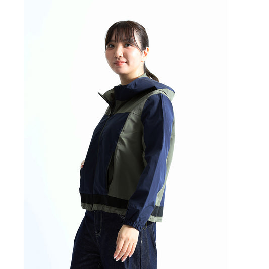 マルチパターンの配色切り替え フーデッド・マウンテンパーカー