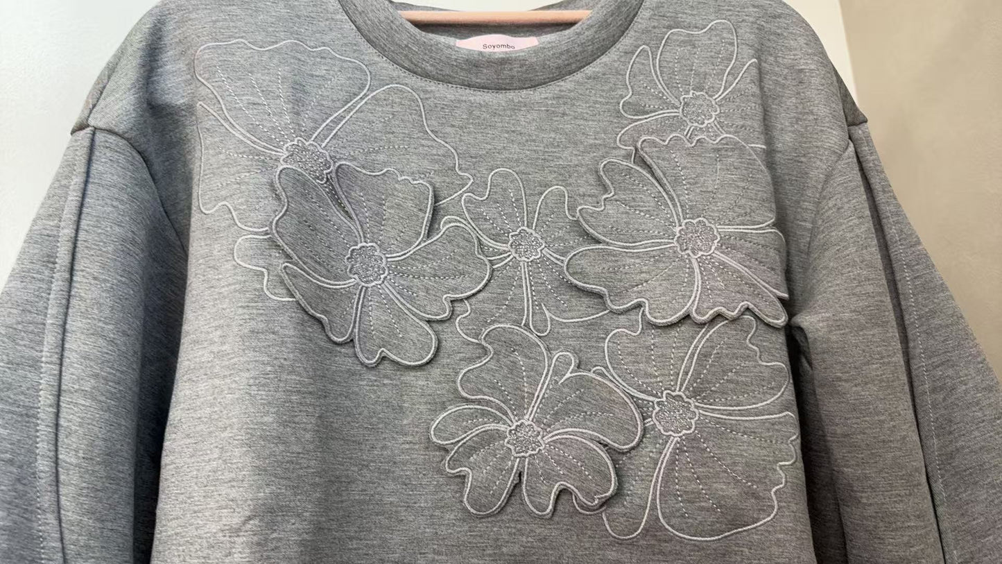 3Dモチーフ×袖ギャザー スウェットプルオーバー(全4色)