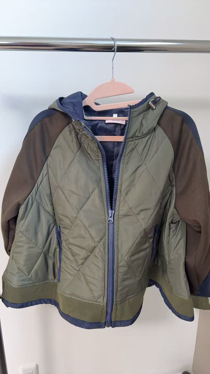 異素材コンビ ダイヤモンドキルト ハイブリッド・フーディージャケット