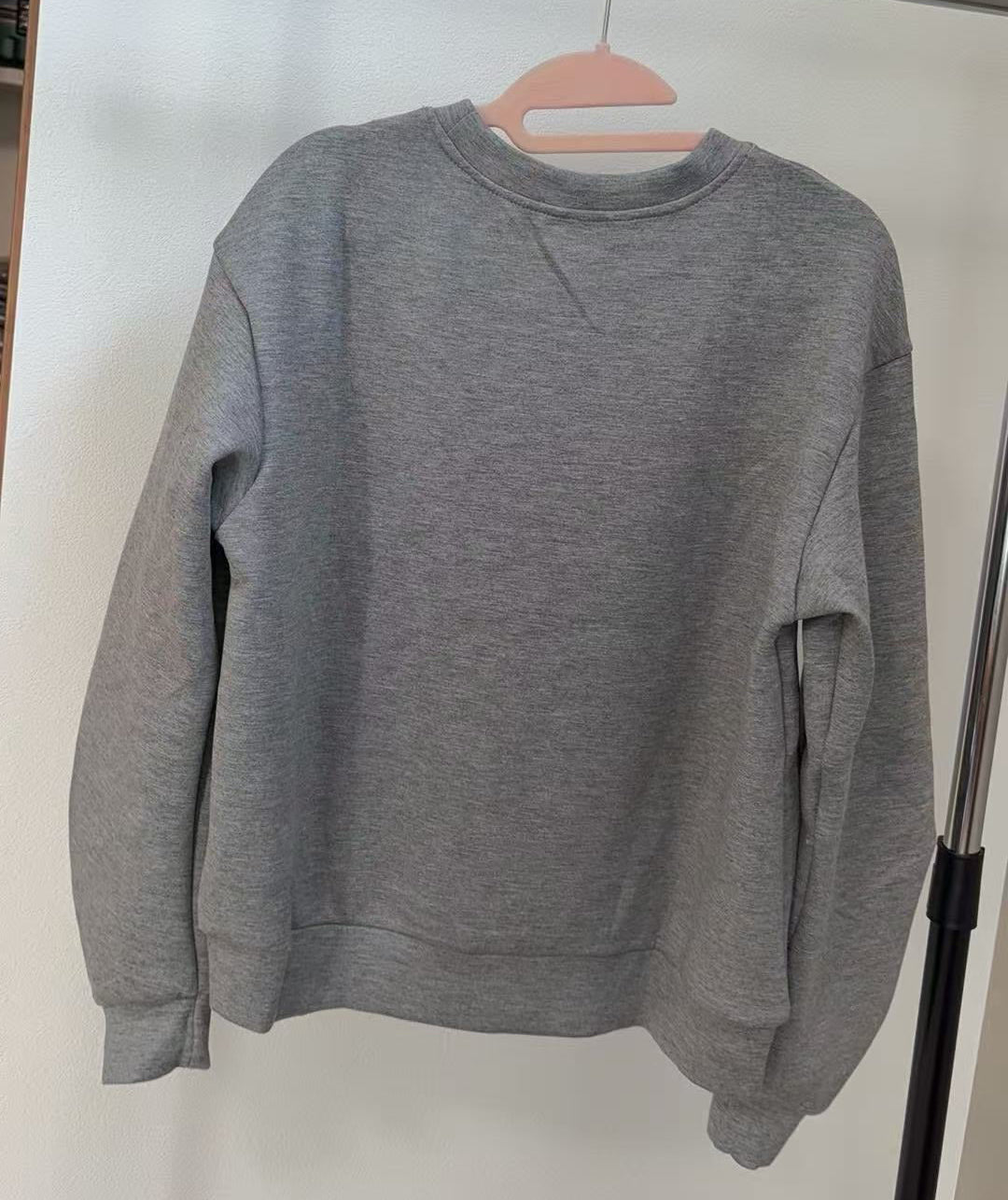 3Dモチーフ×袖ギャザー スウェットプルオーバー（全4色）