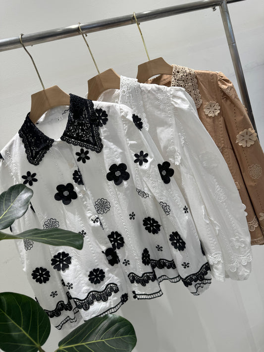 立体フラワー刺繍レースカラー ブラウス