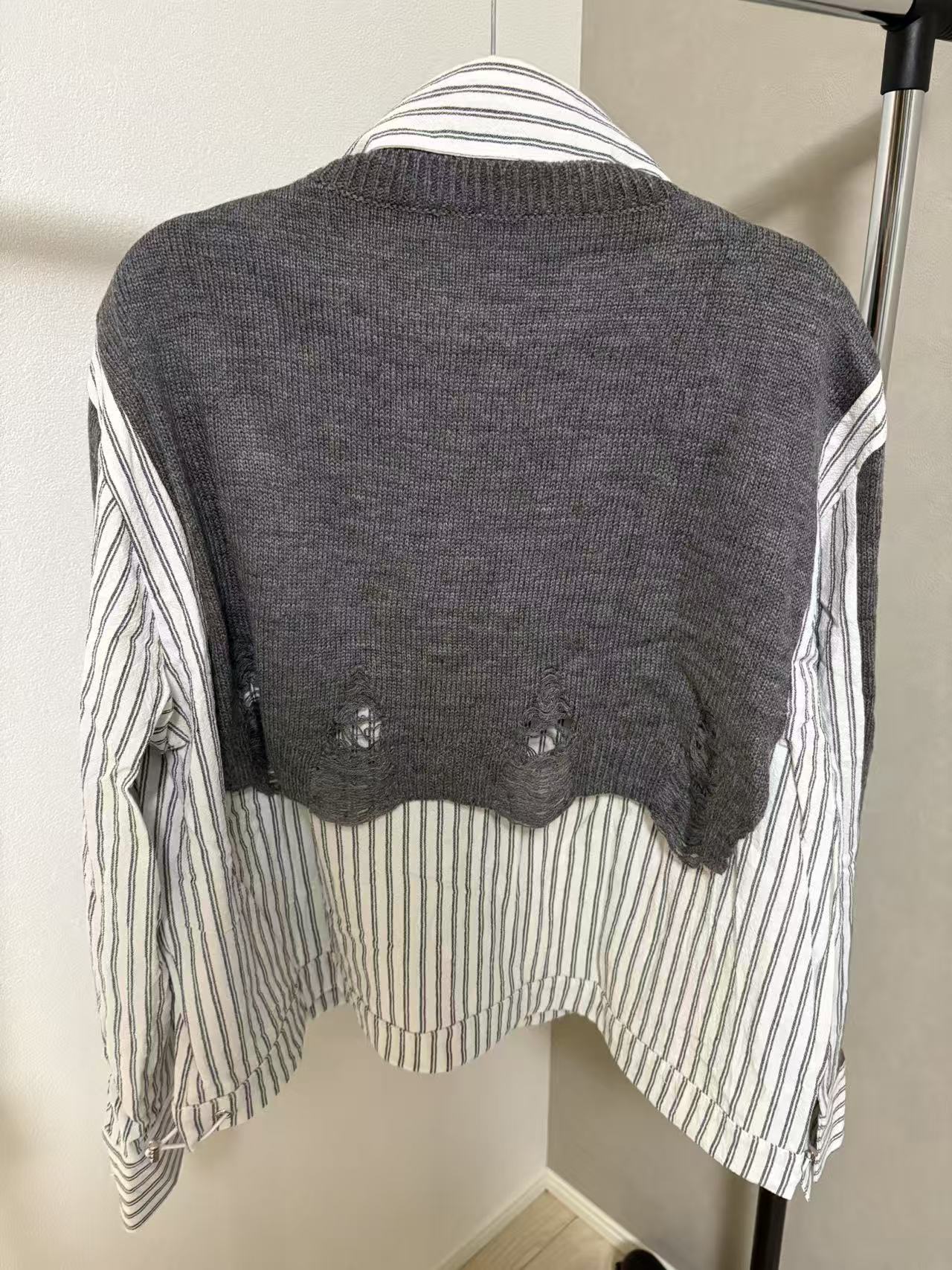 ダメージニット×ストライプシャツ 異素材ドッキング デザイントップス