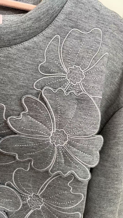 3Dモチーフ×袖ギャザー スウェットプルオーバー（全4色）