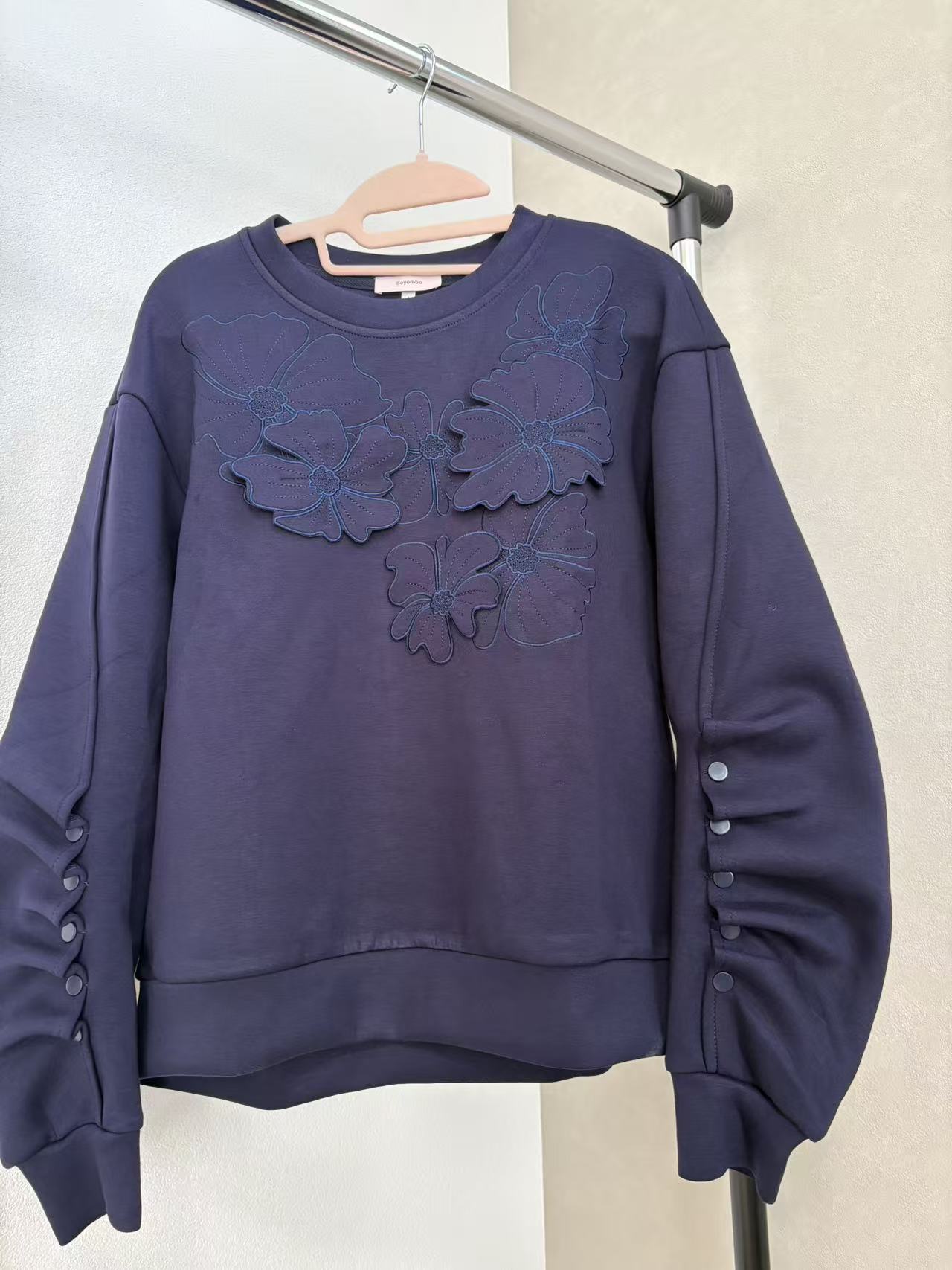 3Dモチーフ×袖ギャザー スウェットプルオーバー（全4色）