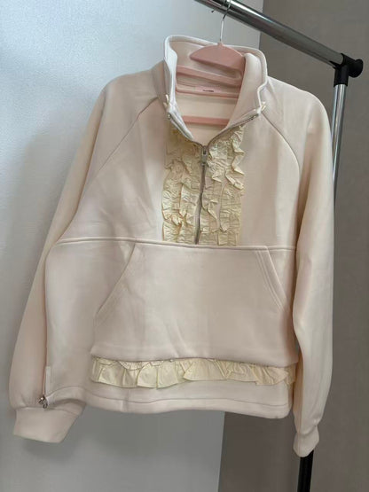 【トレンド感×甘さ】ハーフジップ フリルレイヤード デザイントレーナー