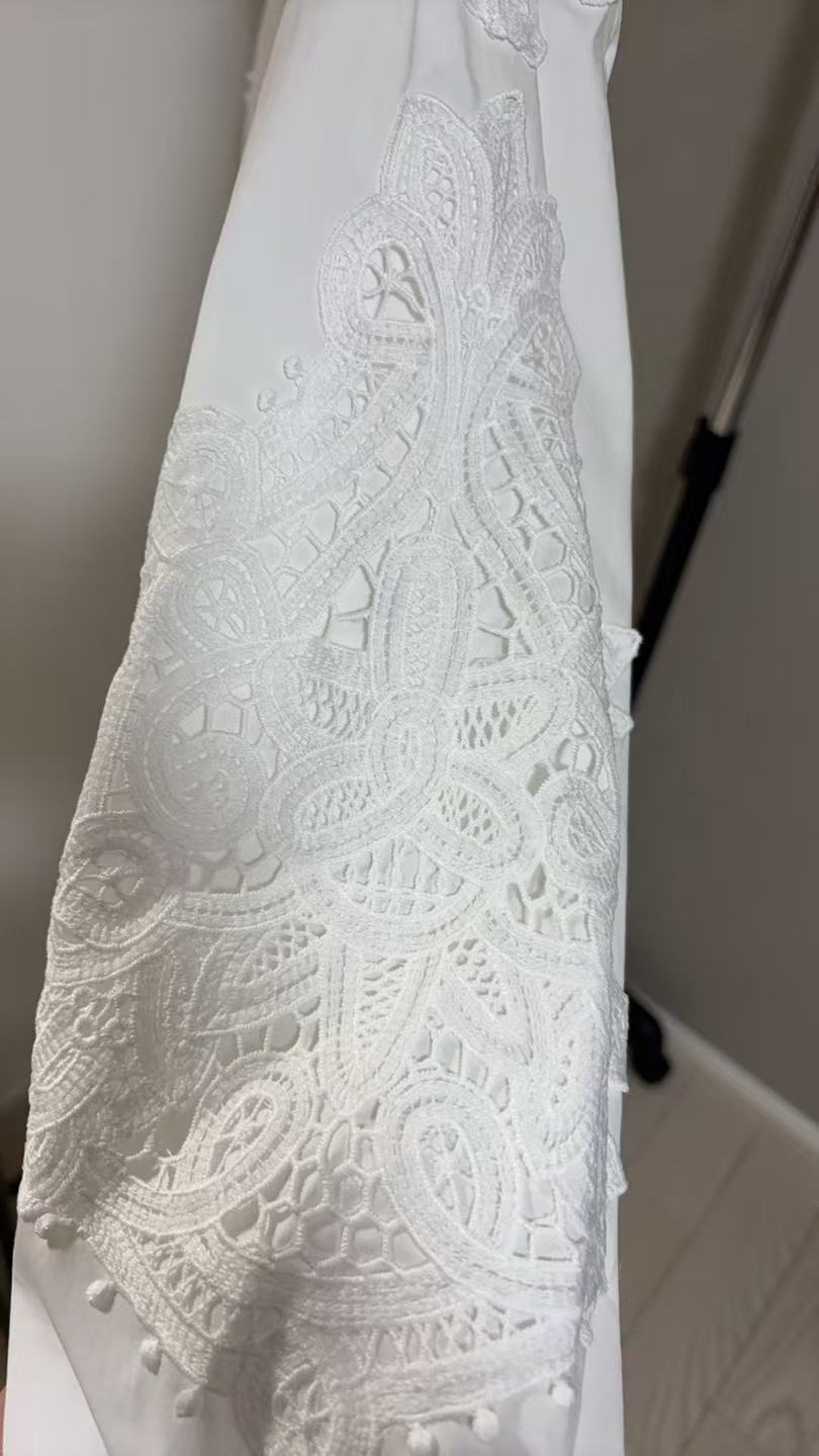 Lace-switched design shirt/striped 