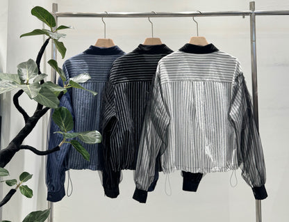 大人の遊び心を纏う。チェック切替×チュールスリーブ ストライプシャツ