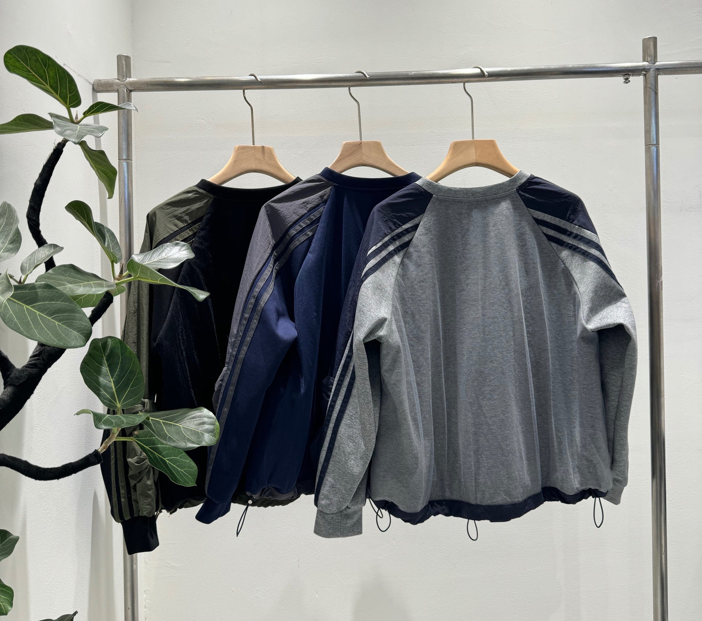 袖リボン×サイドライン 裾ドロスト デザイントップス（全3色）