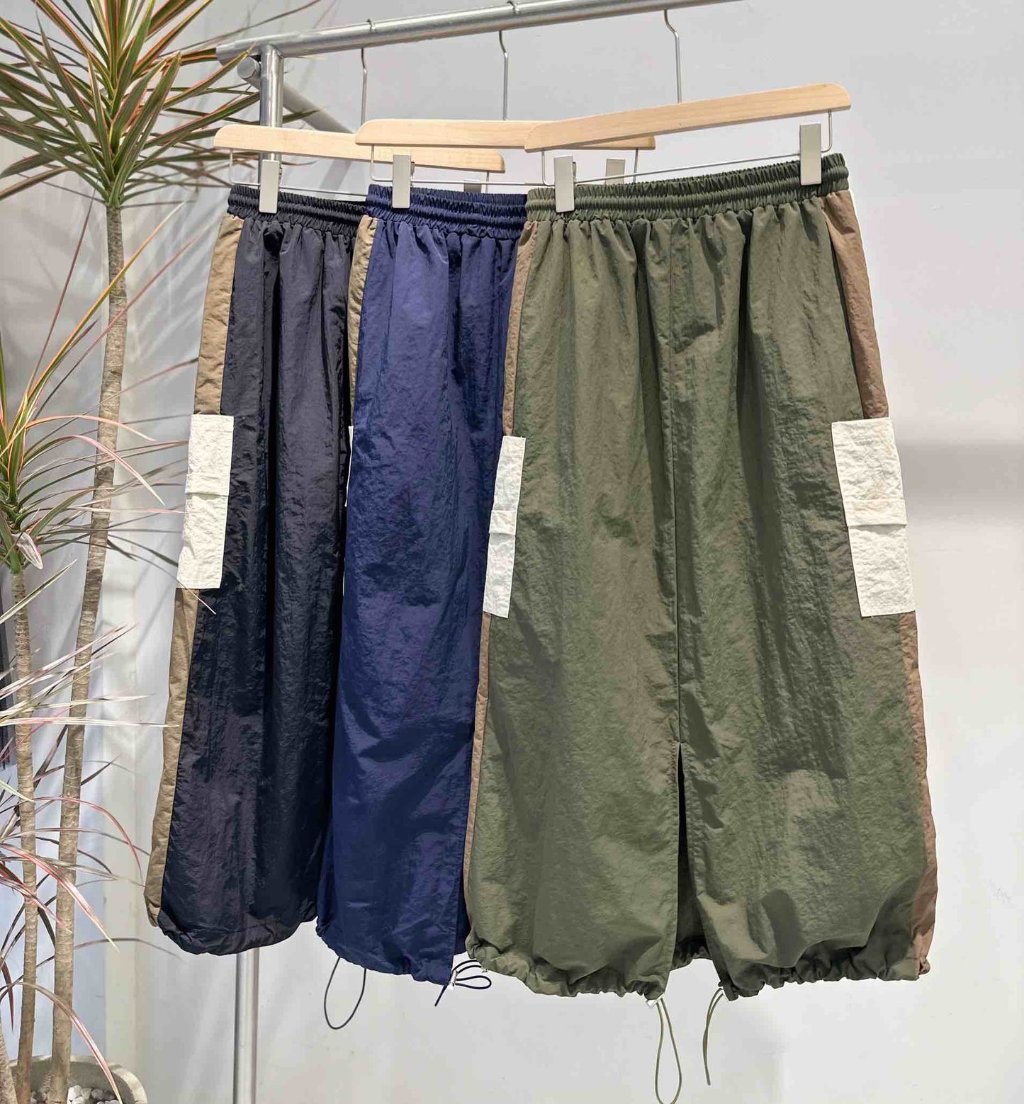 エスニック刺繍 レイヤード ラップデザイン ロングスカート / テック モード系 ワイドボトムス