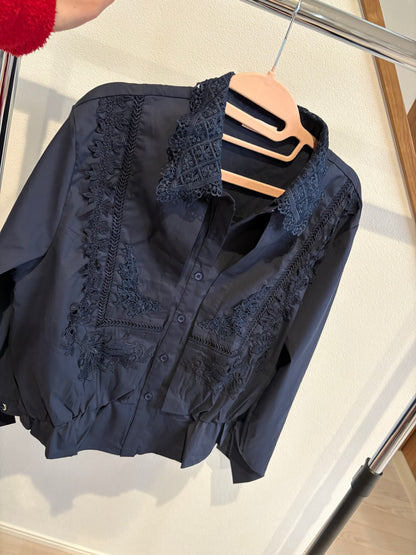 フラワーレース装飾 シャツブラウス