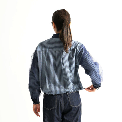 大人の遊び心を纏う。チェック切替×チュールスリーブ ストライプシャツ