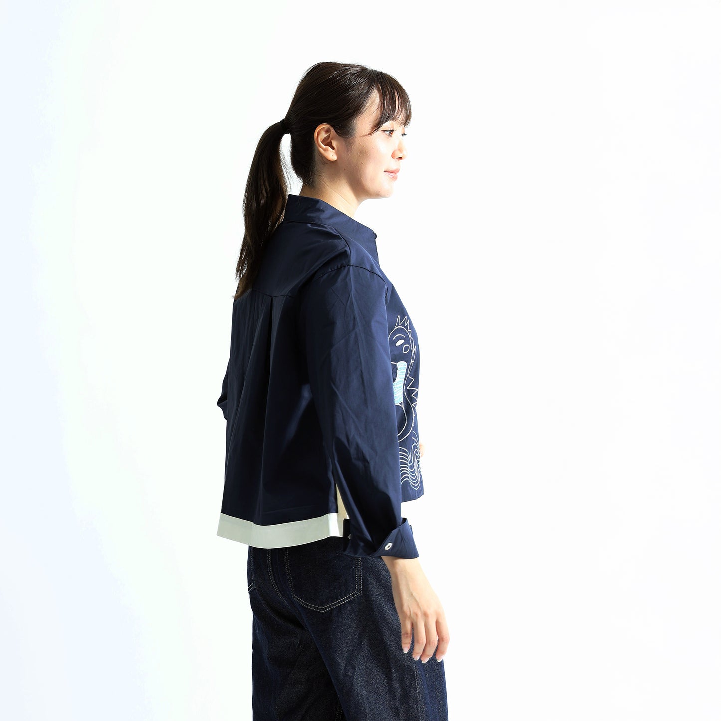 大人の遊び心。刺繍デザイン コットンシャツブルゾン