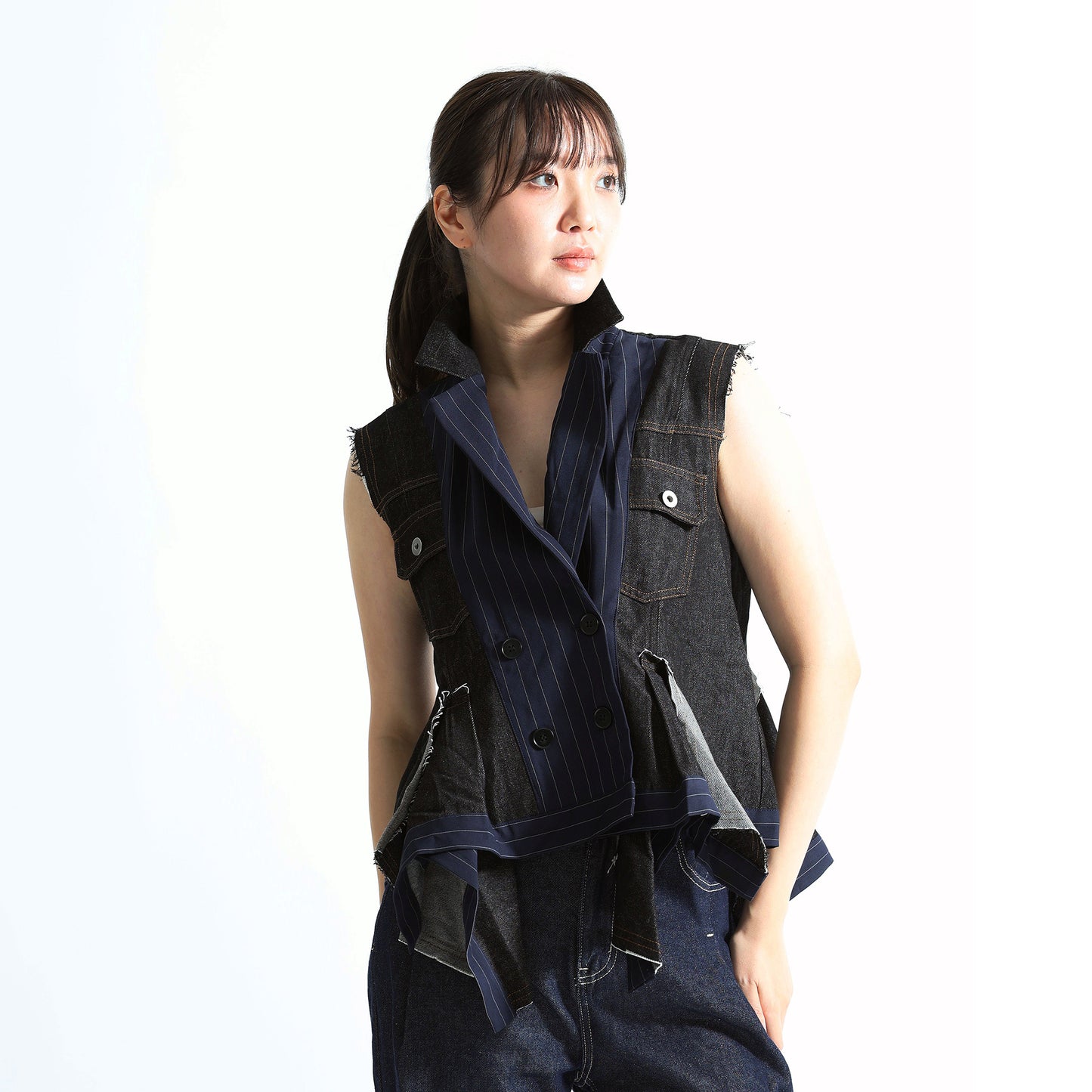 ピンストライプ切り替え 再構築 デニムベスト（アシンメトリーヘム）