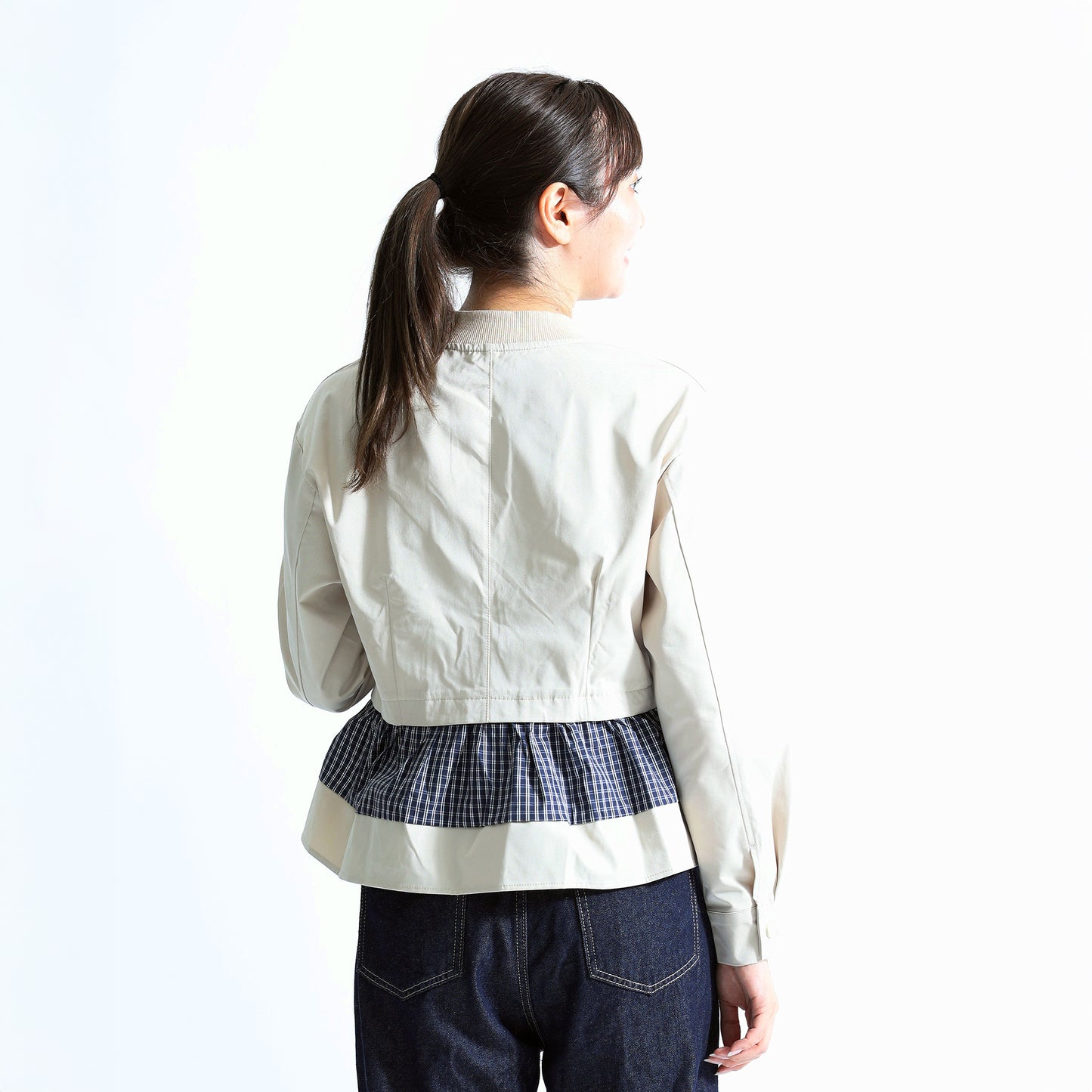[Redefining cute for adults] Checkered frill MA-1 style docking blouson