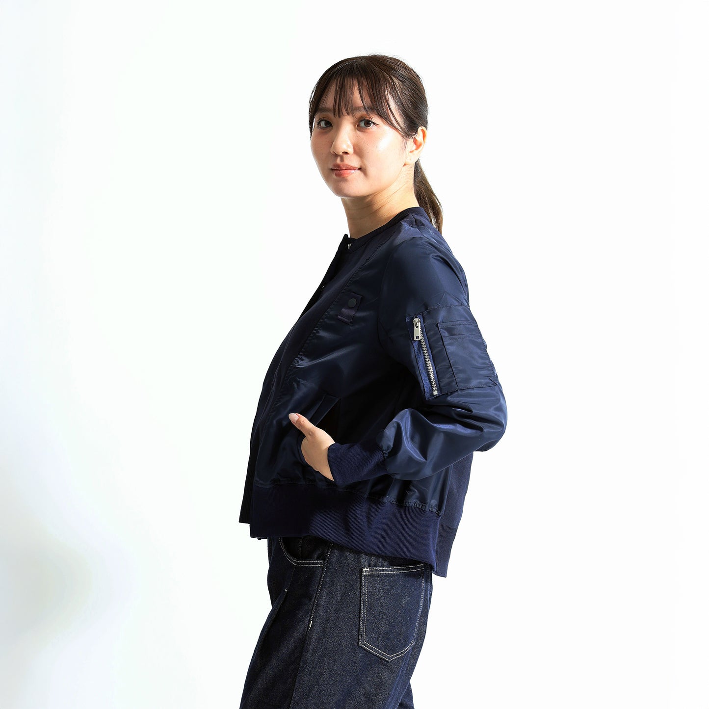 ハイブリッド ニット ボンバージャケット