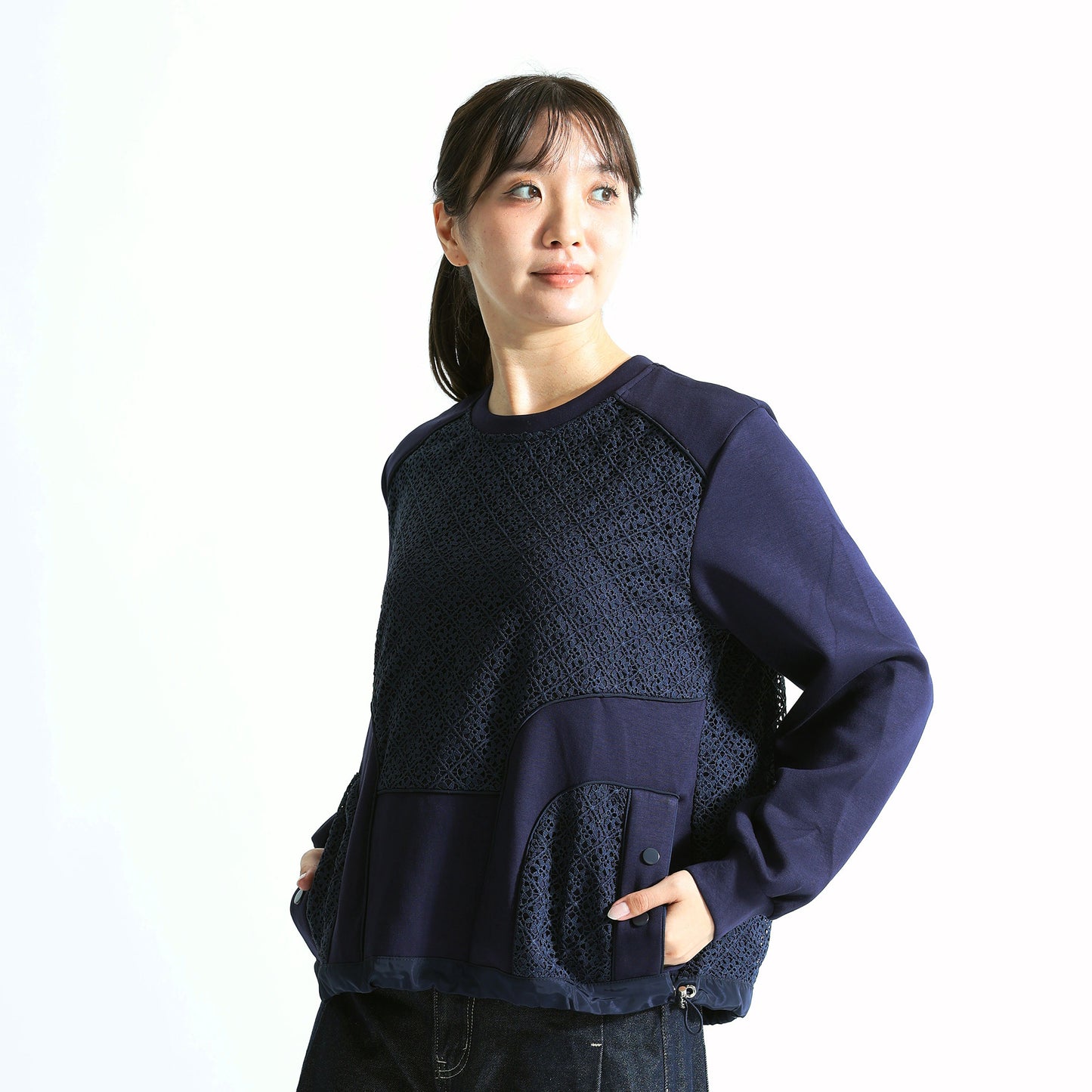 【モード×フェミニン】幾何学レースパネル切り替え 裾ドローストリング スウェット