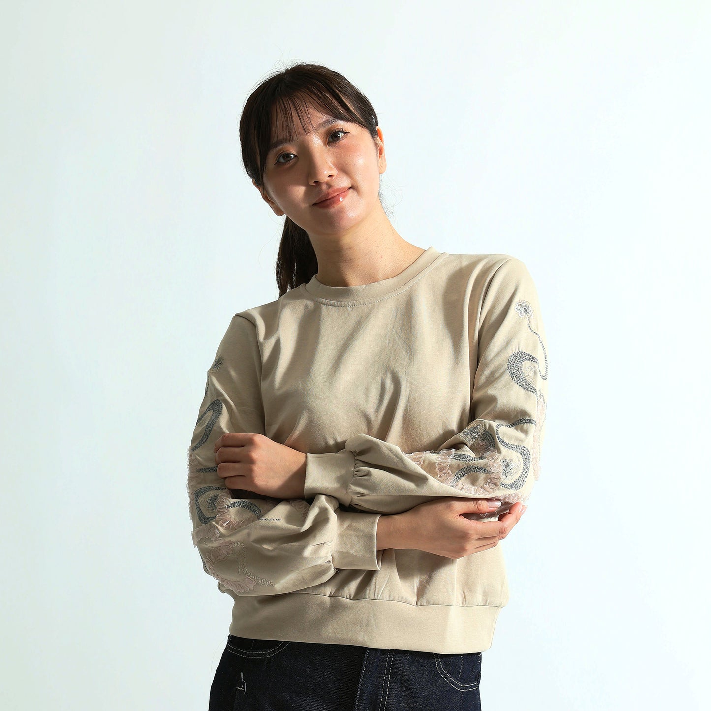立体3Dフラワーモチーフ×袖ギャザー スウェットプルオーバー