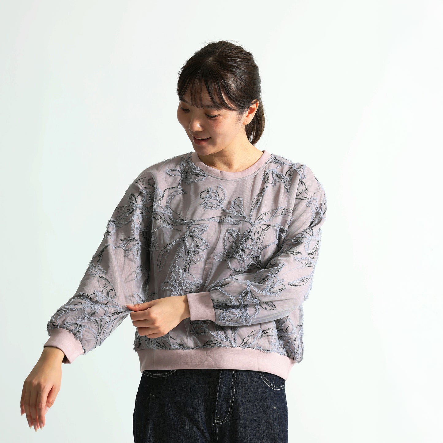 総柄立体フラワー刺繍 カットジャガード風プルオーバー
