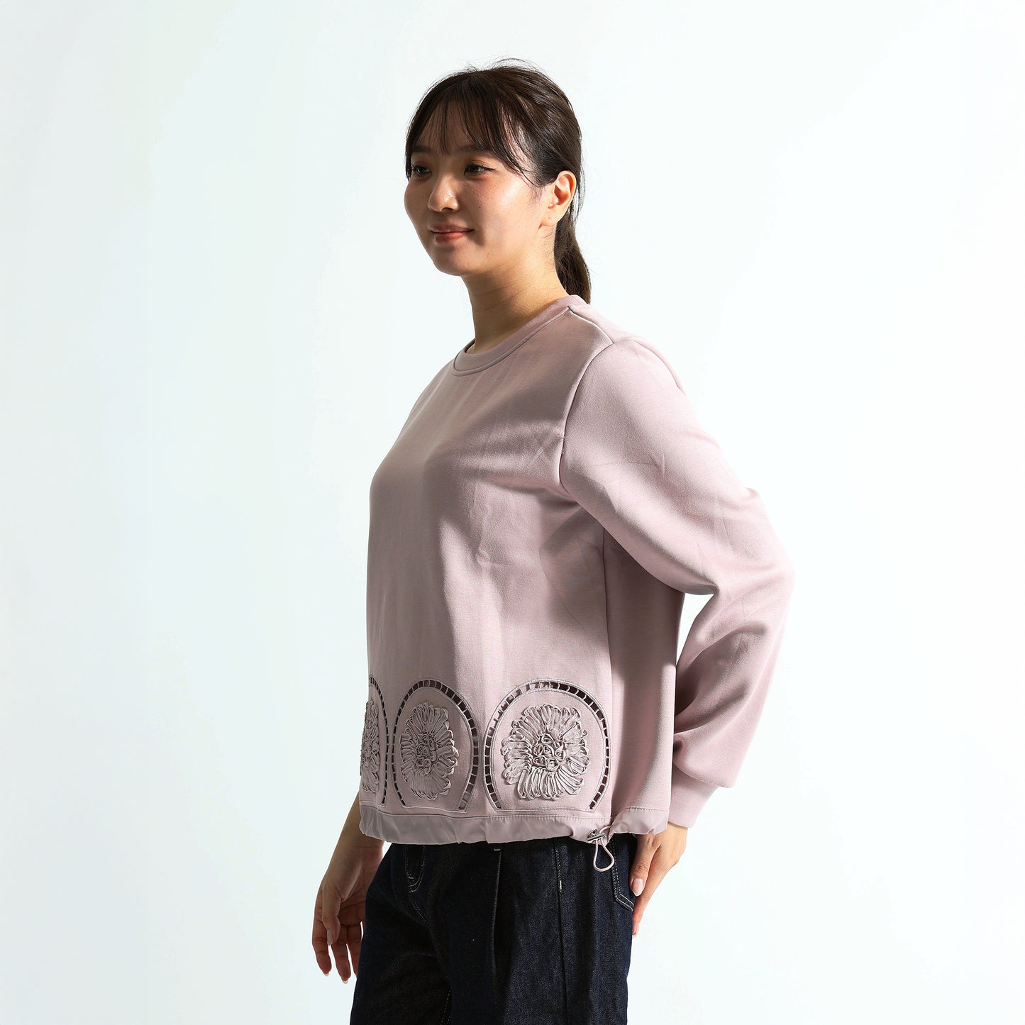 裾エンブロイダリー刺繍 ドローストリング デザイントレーナー