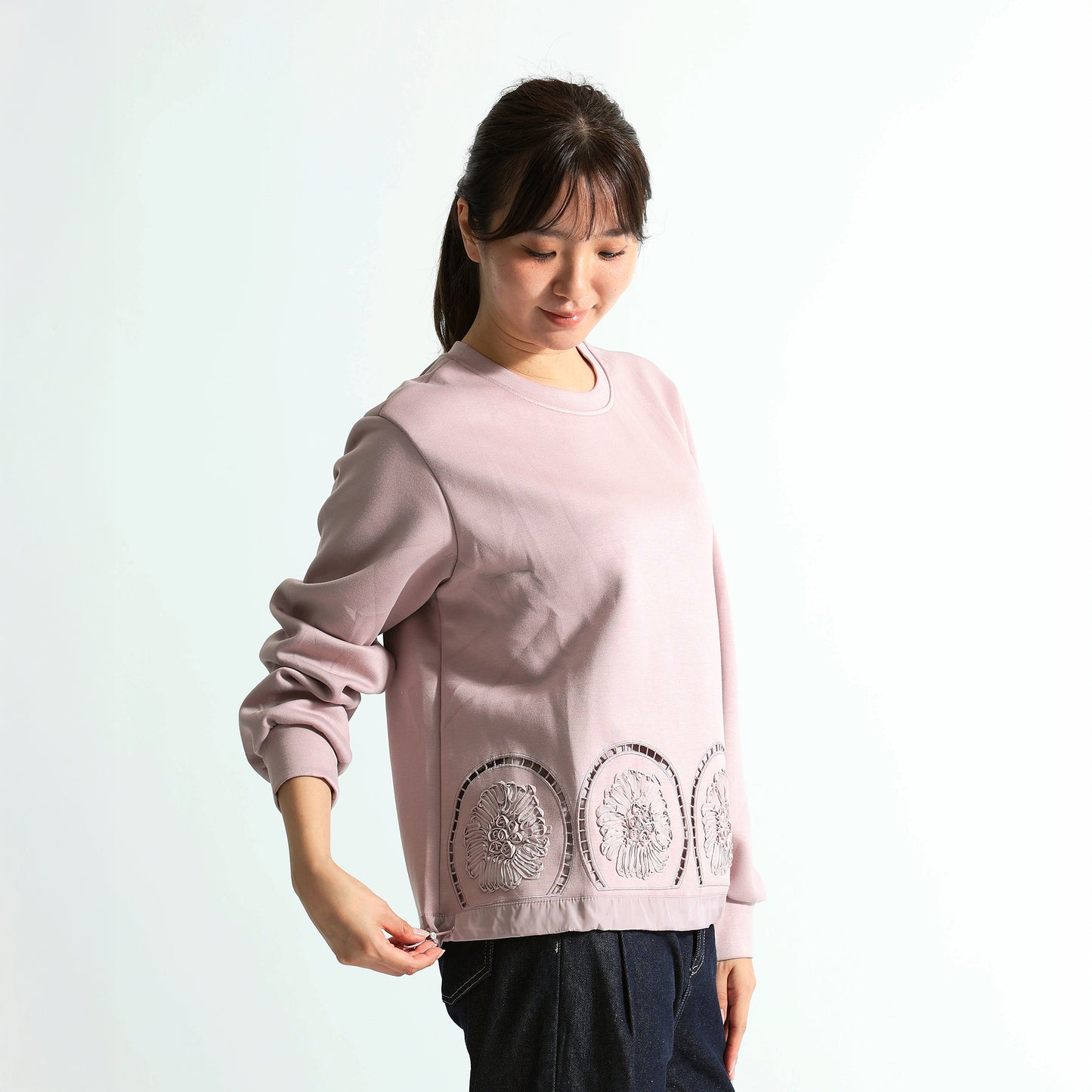 裾エンブロイダリー刺繍 ドローストリング デザイントレーナー