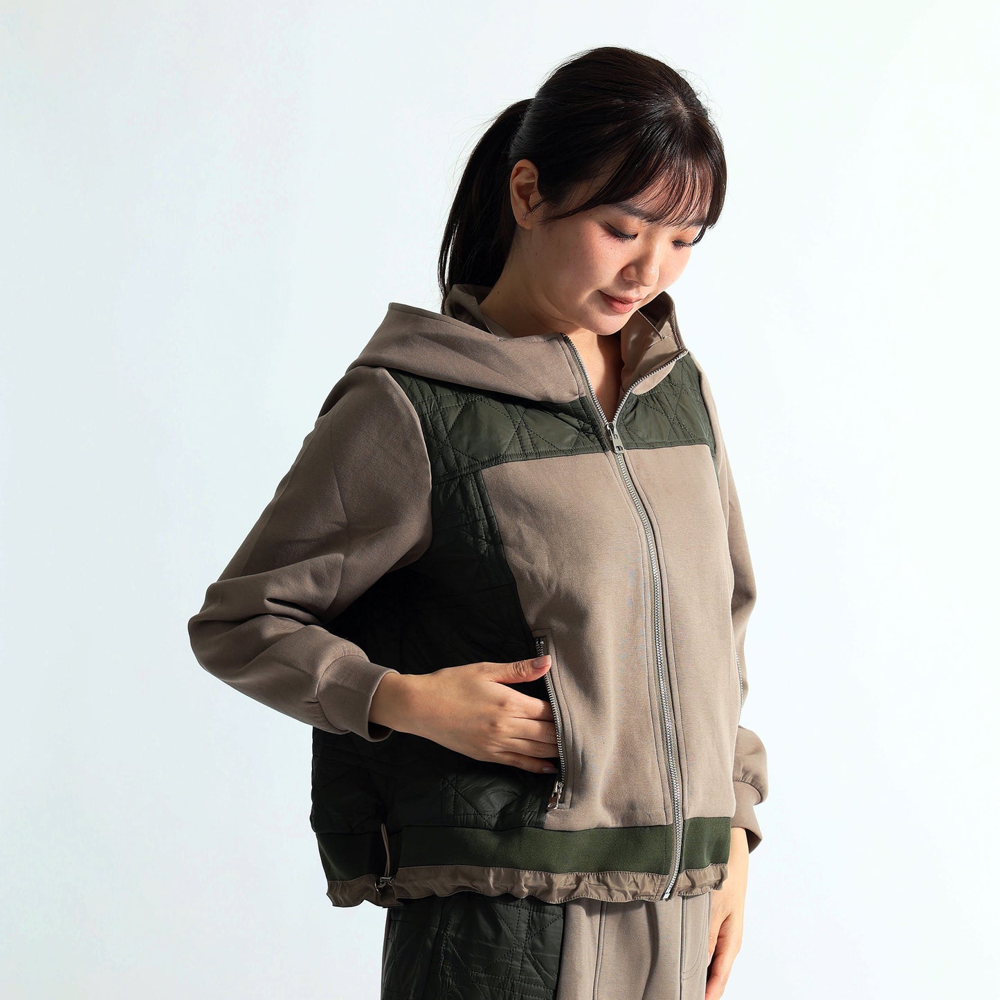 ハイブリッド・ダイヤモンドキルト フーデッドジャケット