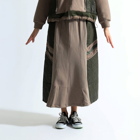 キルティング×スウェット 異素材ドッキング 配色ラインスカート