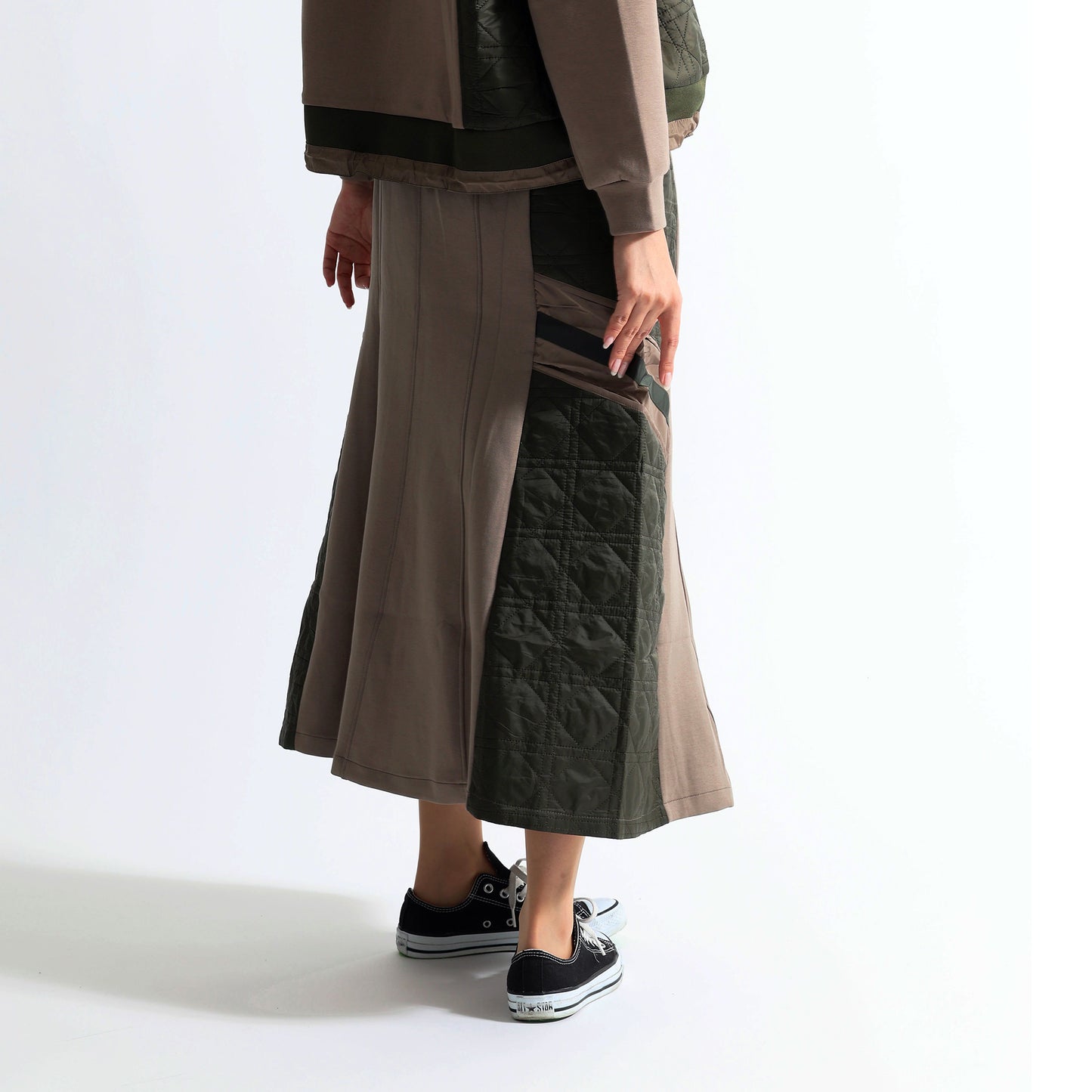 キルティング×スウェット 異素材ドッキング 配色ラインスカート