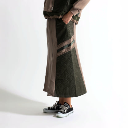 キルティング×スウェット 異素材ドッキング 配色ラインスカート
