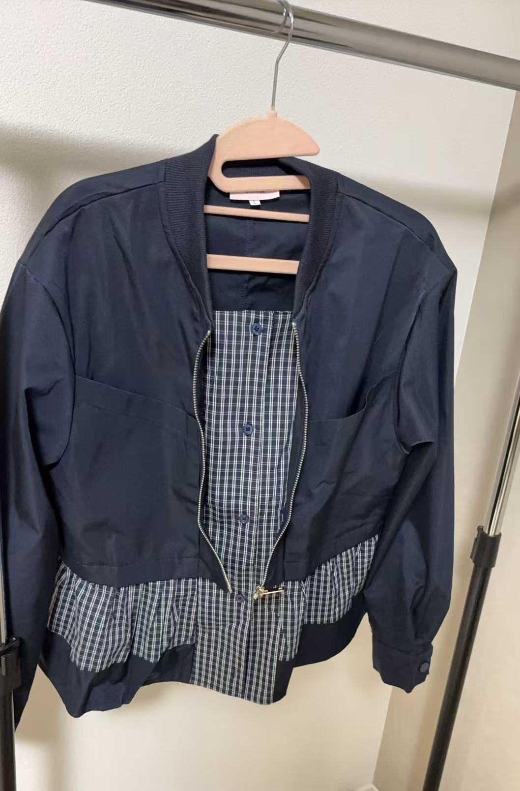 [Redefining cute for adults] Checkered frill MA-1 style docking blouson